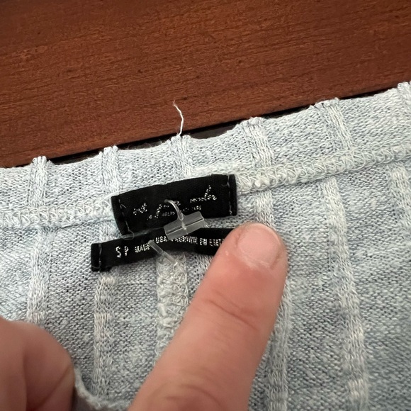 Urban Outfitters Comfy Long Sleeve - Picture 3 of 3